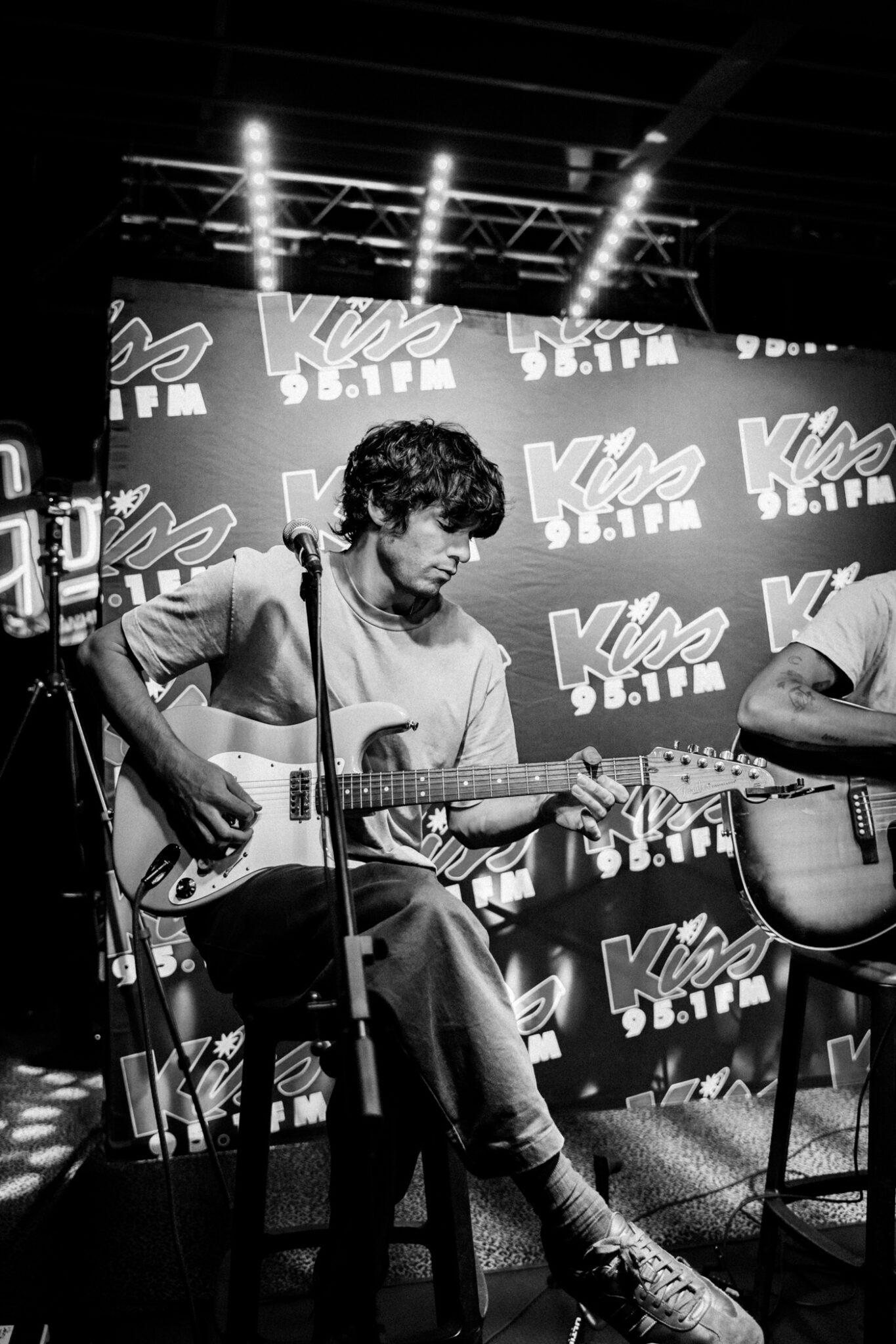 wallows pictures of girl live